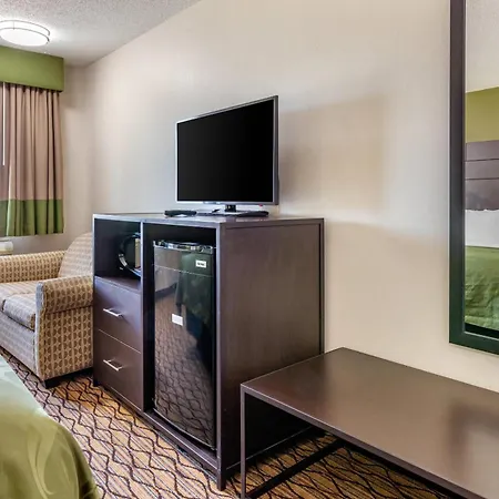 Quality Inn New London Exterior photo